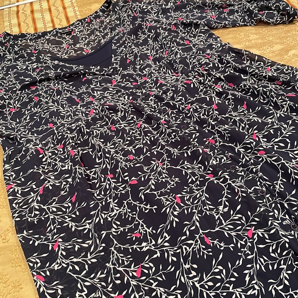 NWOT Torrid dress, flowing, navy flowered print, navy lining, polyester, size 3